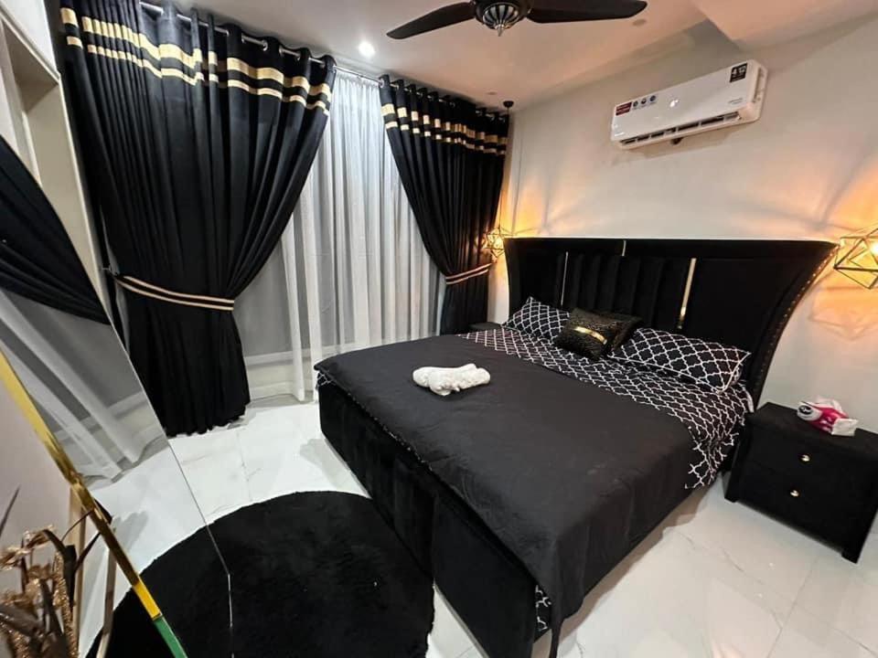 Holiday In Islamabad Exterior foto