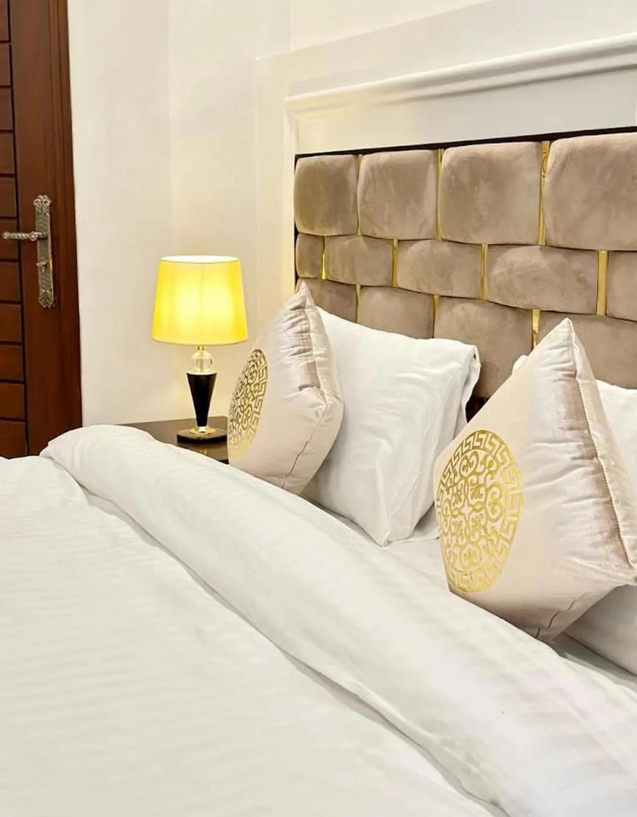 Holiday In Islamabad Exterior foto